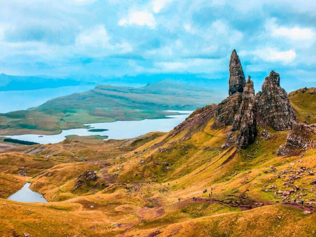 Isle of Skye - pohled na The Old Man of Storr