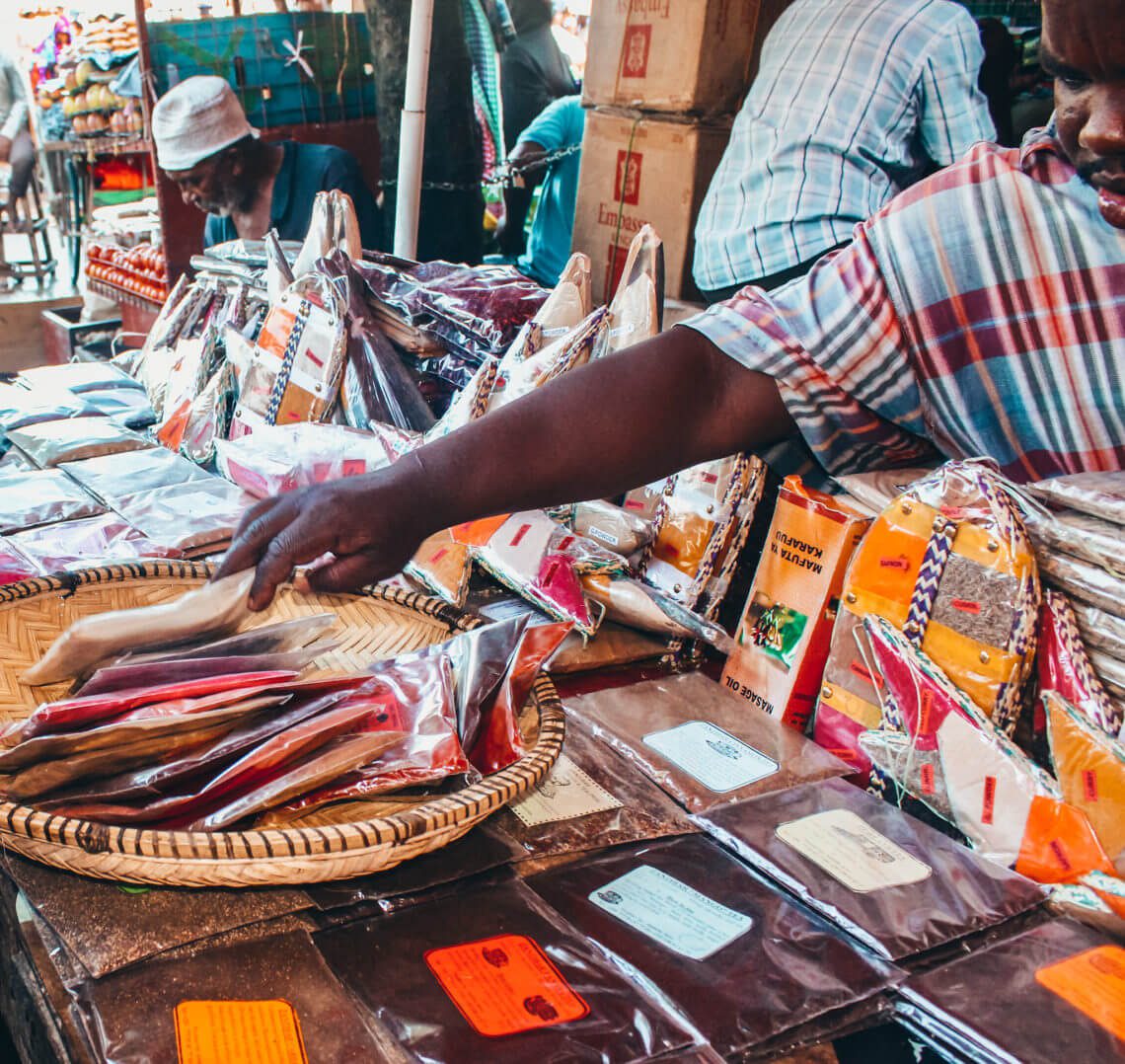 Zanzibar místní trhy s kořením
