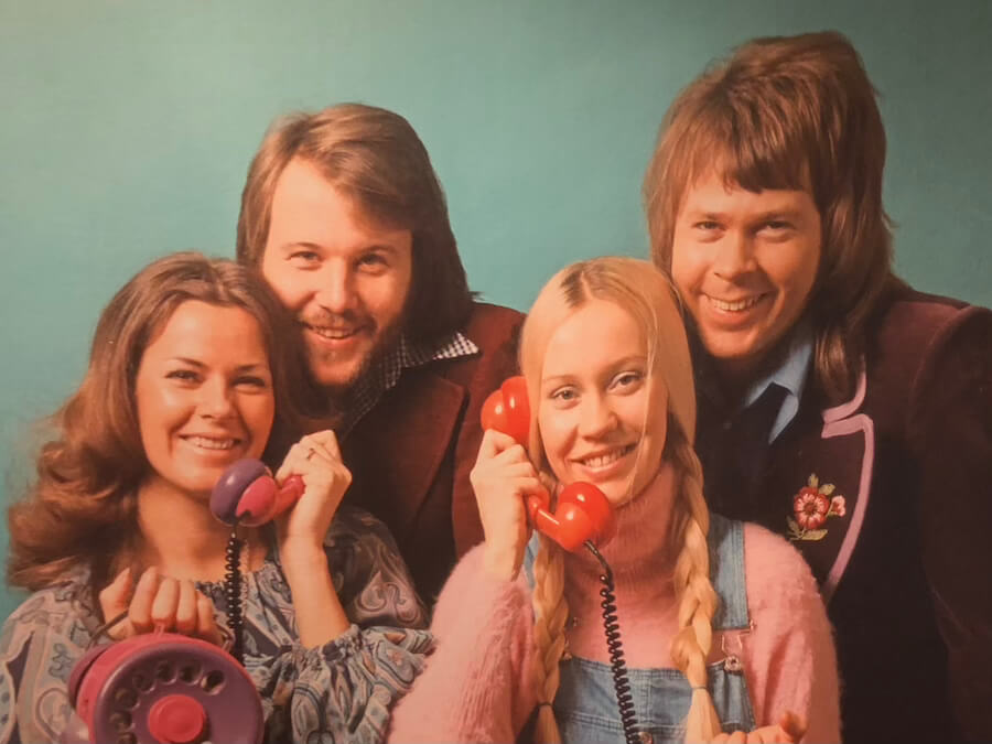 Členové skupiny ABBA na společné fotografii v ABBA Muzeum ve Stockholmu