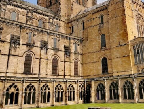 Durham Cathedral – katedrála použitá jako natáčecí místo Bradavic v Harrym Potterovi