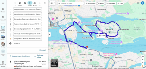Mapa trasy pro 2. den ve Stockholmu zahrnující ostrov Djurgården, Muzeum Vasa, Skansen a muzeum fotografie Fotografiska.