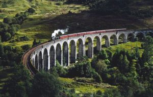 Místa z Harryho Pottera Glenfinnan Viaduct